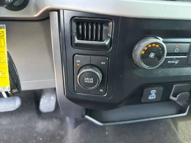 Used 2023 Blue Ford XLT image 39