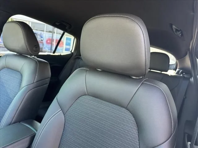 New 2026 Summit White Buick Preferred image 27