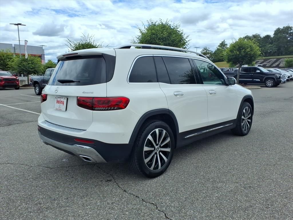 Used 2022 White Mercedes-Benz GLB 250 image 4