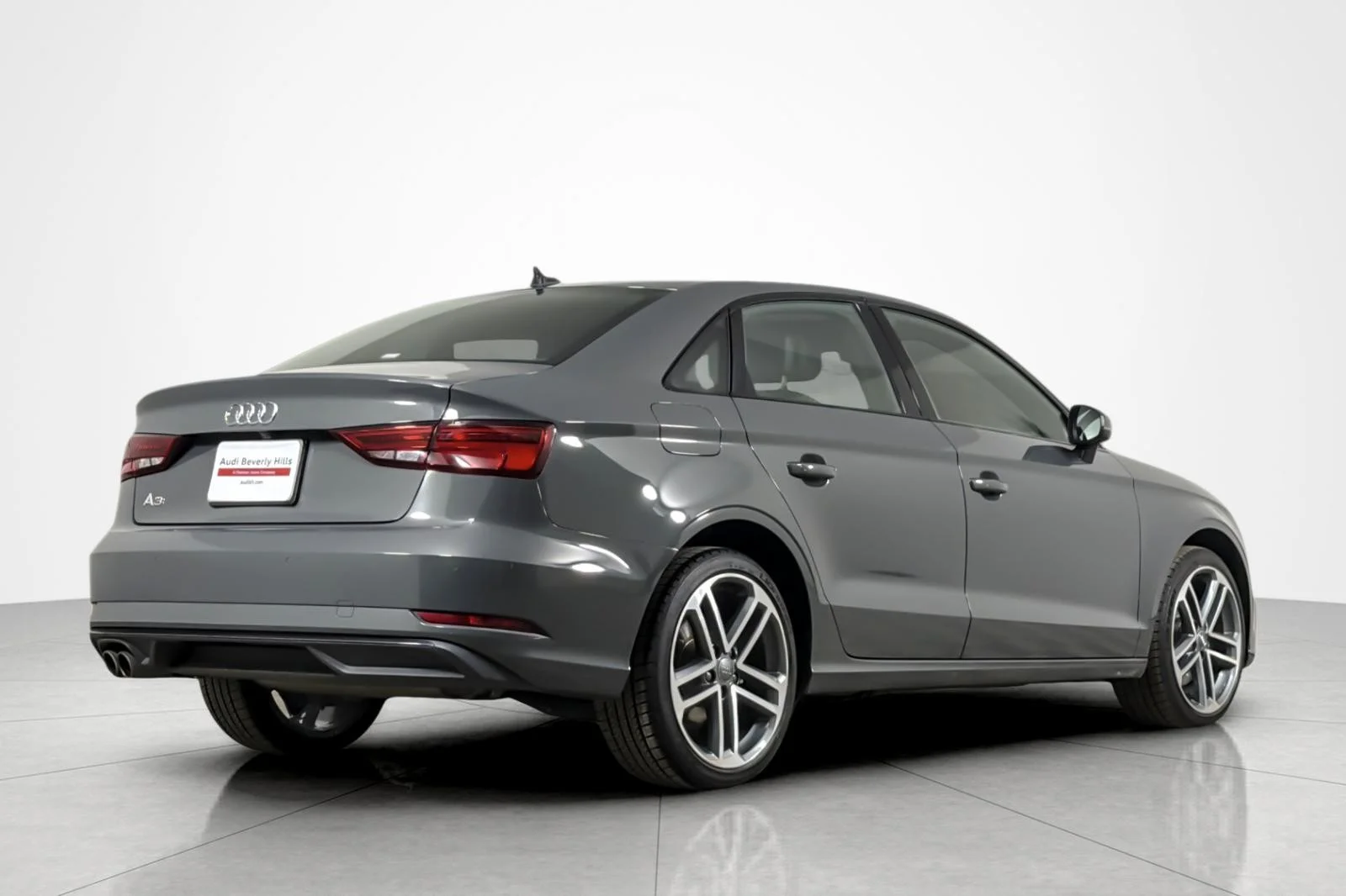 Used 2020 Nano Gray Metallic Audi Premium 40 TFSI image 5