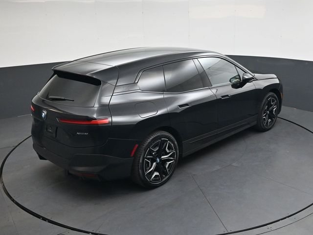 Used 2024 Black BMW xDrive50 image 25