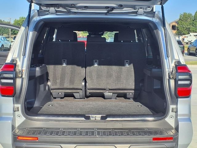 Used 2025  Toyota SR5 image 26