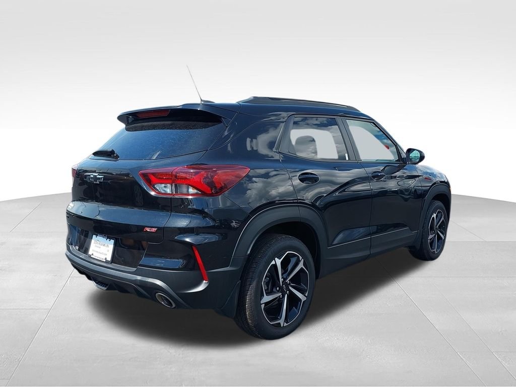Used 2022 Black Chevrolet RS image 8