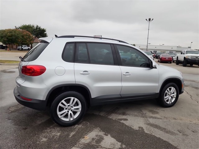 Used 2017 Volkswagen Tiguan S with VIN WVGAV7AXXHK021735 for sale in Broken Arrow, OK