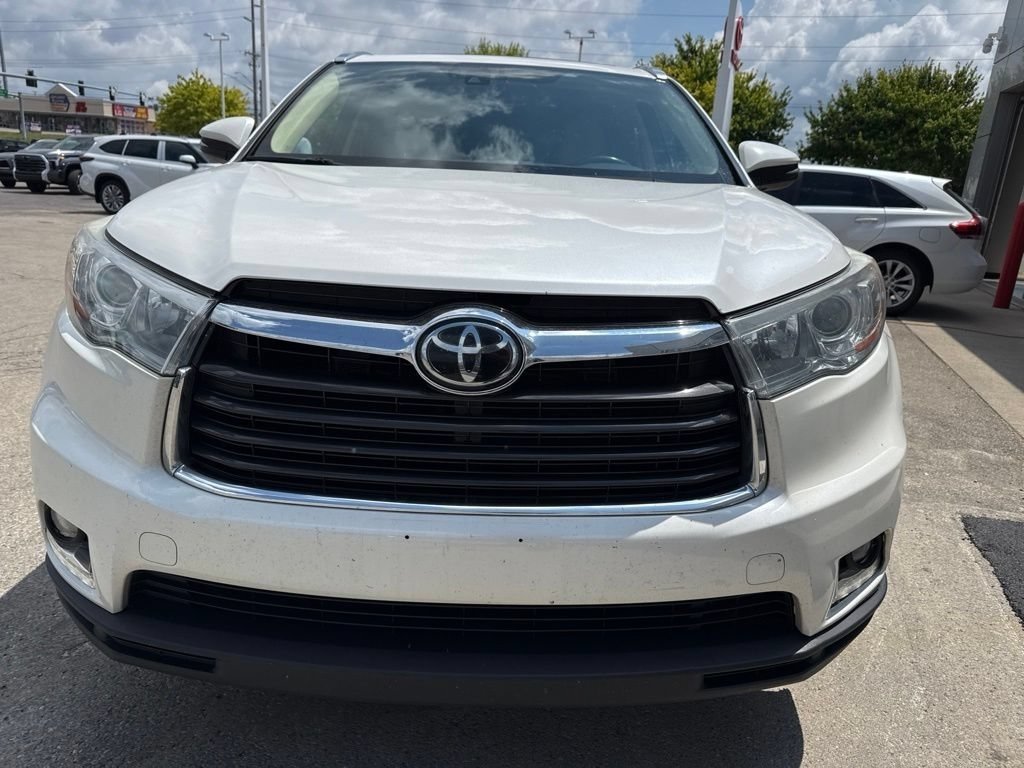 Used 2016 Blizzard Pearl Toyota Limited Platinum V6 image 11
