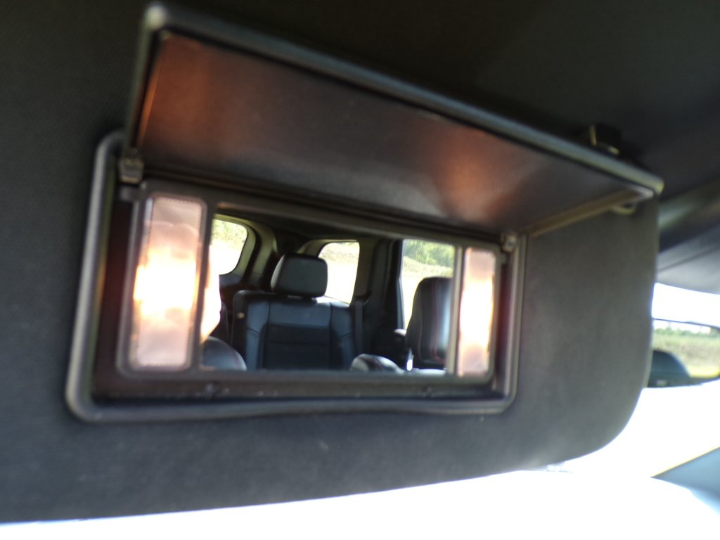 Used 2021 Granite Crystal Metallic Clearcoat Jeep Trailhawk image 28