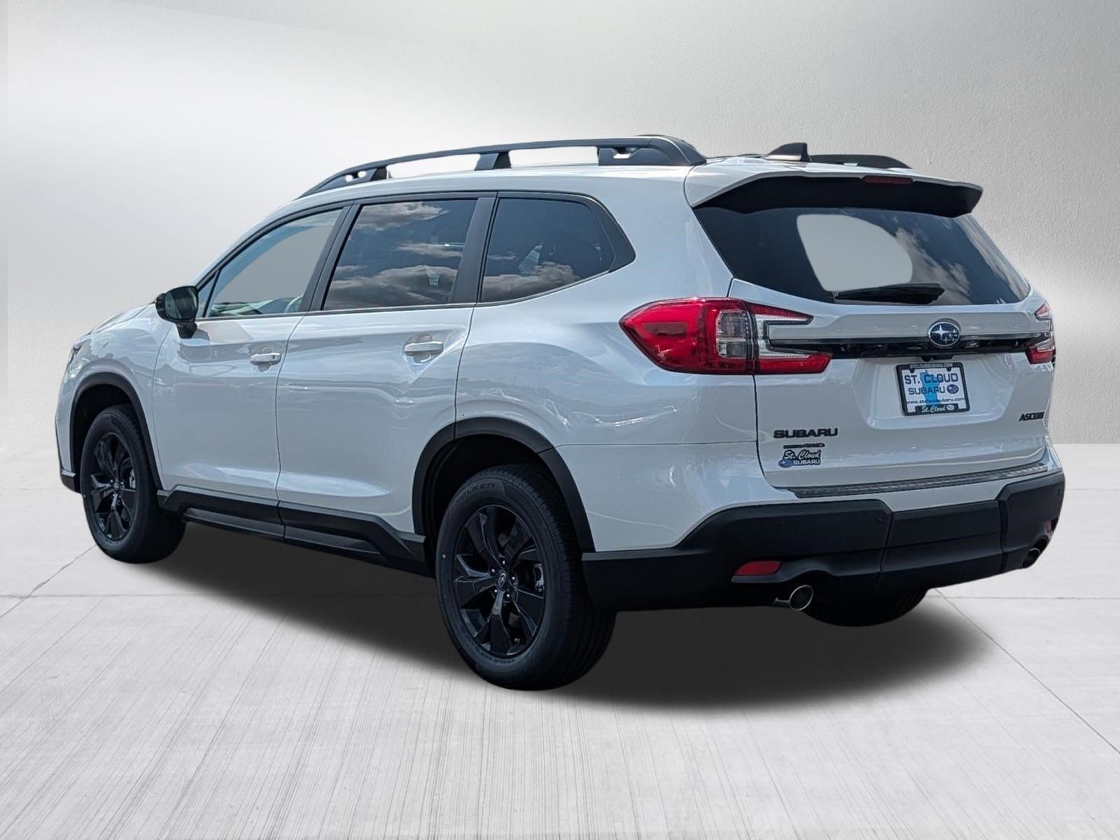New 2026 CRYSTAL WHITE PEARL Subaru Premium 7-Passenger image 3