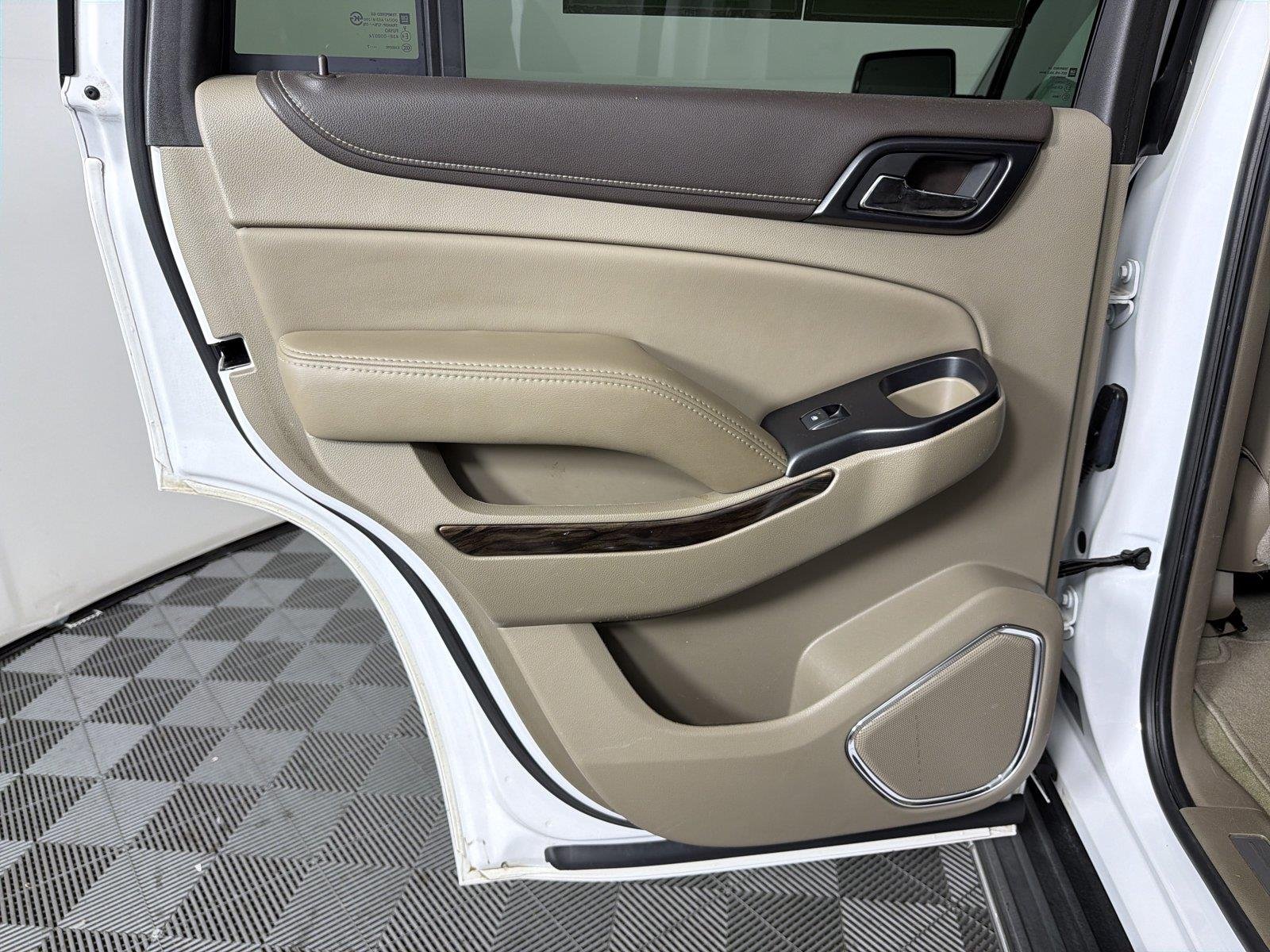 Used 2017 SUMMIT WHITE GMC SLT image 21