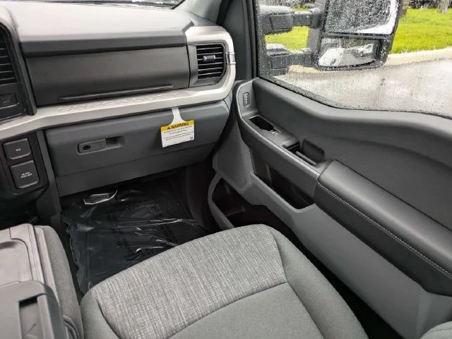 New 2026 Oxford White Ford F-350® XLT image 17