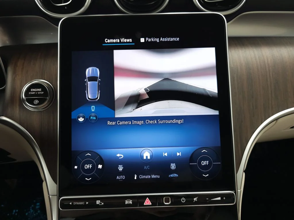 Certified Used 2026  Mercedes-Benz GLC 300 image 18