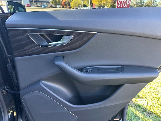 Used 2021 Black Audi 55 Premium image 21