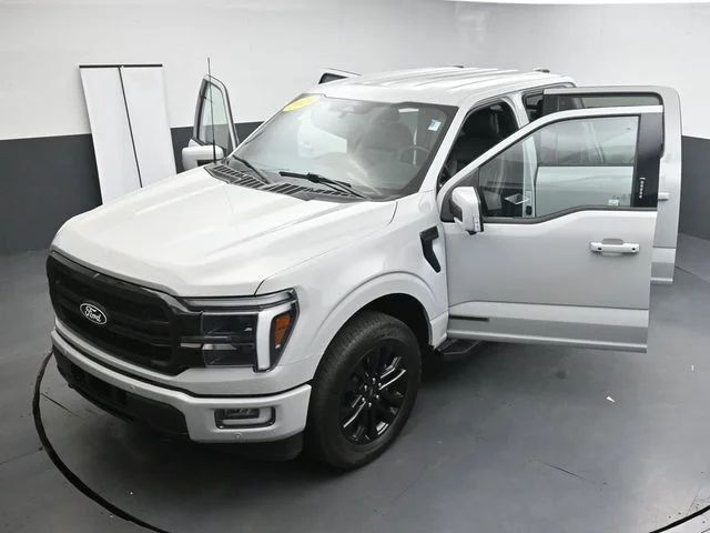 Used 2024 White Ford Lariat image 37