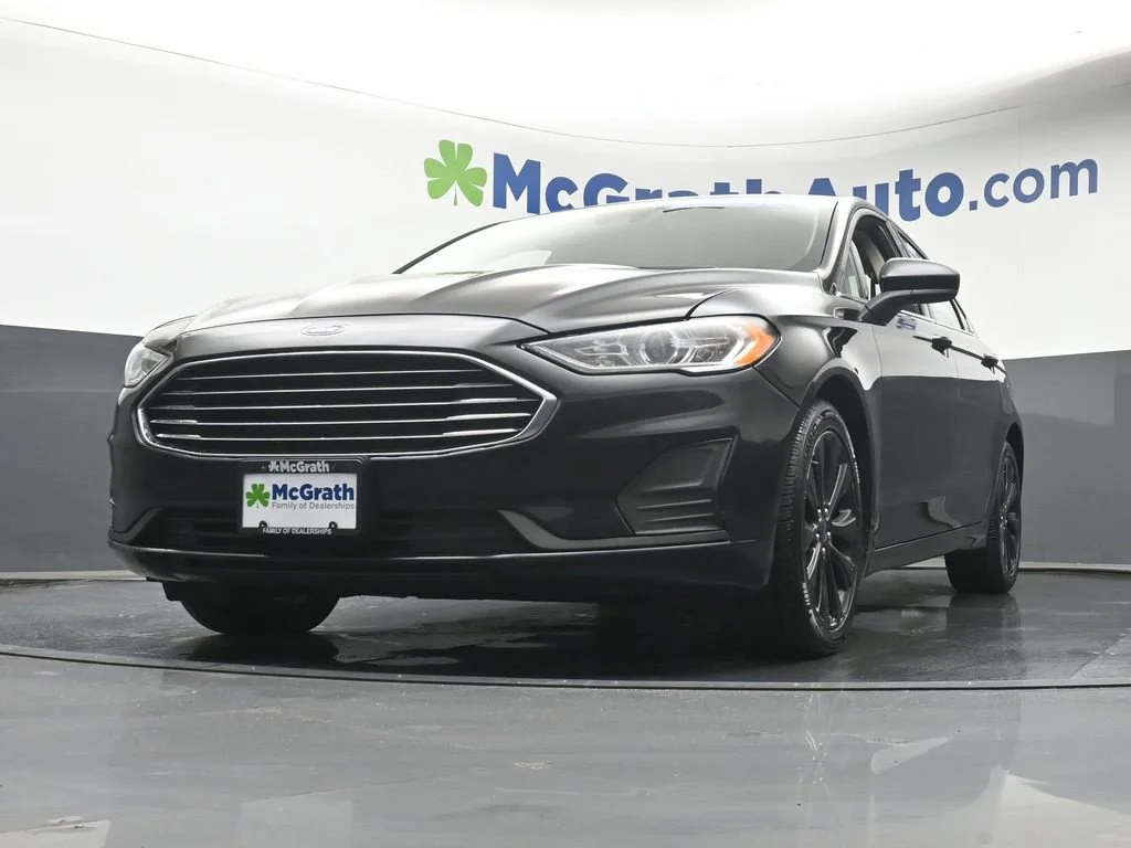 Used 2020 Black Ford SE image 8