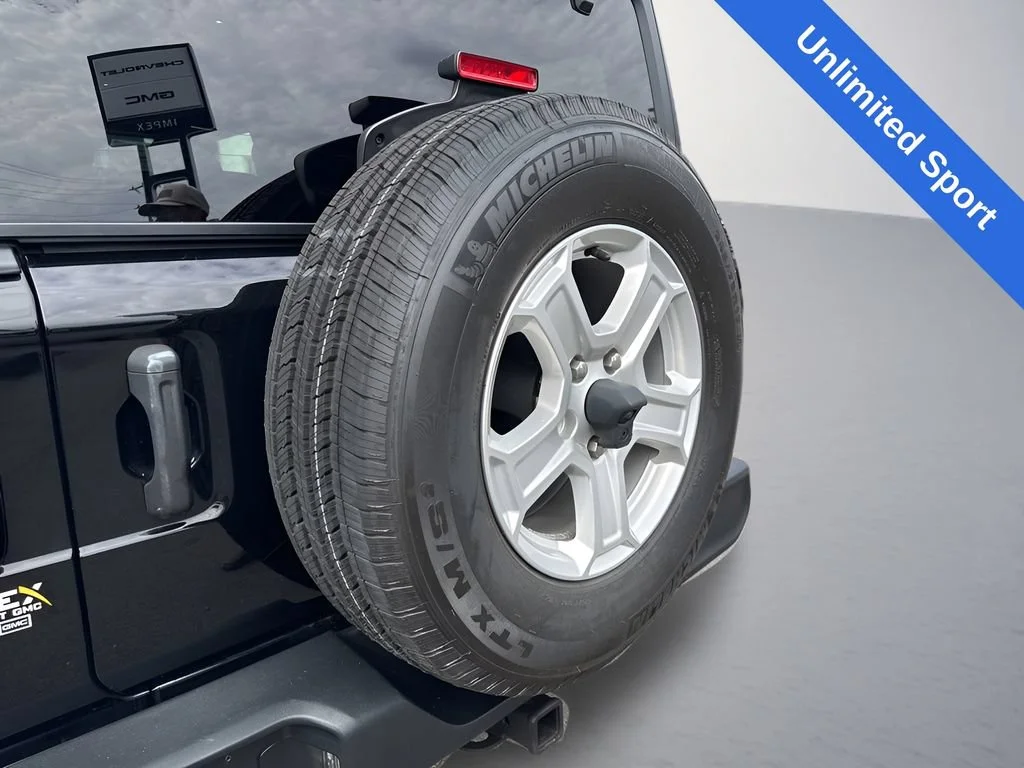 Used 2021 Black Jeep Unlimited Sport S image 30