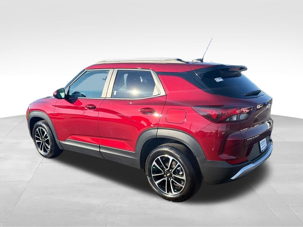 Used 2024 Red Chevrolet LT image 3