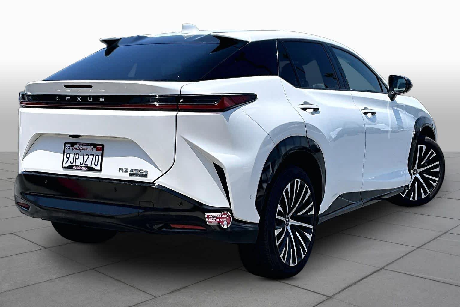 Certified Used 2023 Eminent White Pearl Lexus Luxury image 13