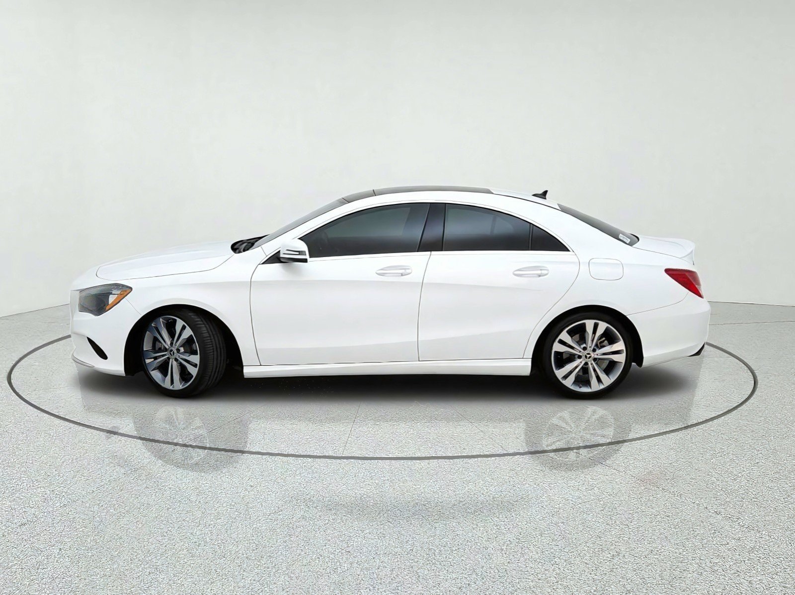 Used 2019 Polar White Mercedes-Benz CLA 250 image 14