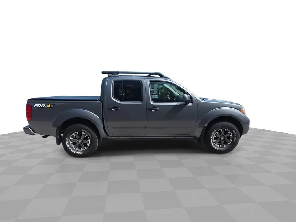 Certified Used 2019  Nissan PRO-4X image 9