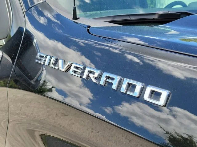 2025 Chevrolet Silverado 1500 LTZ - Photo 7