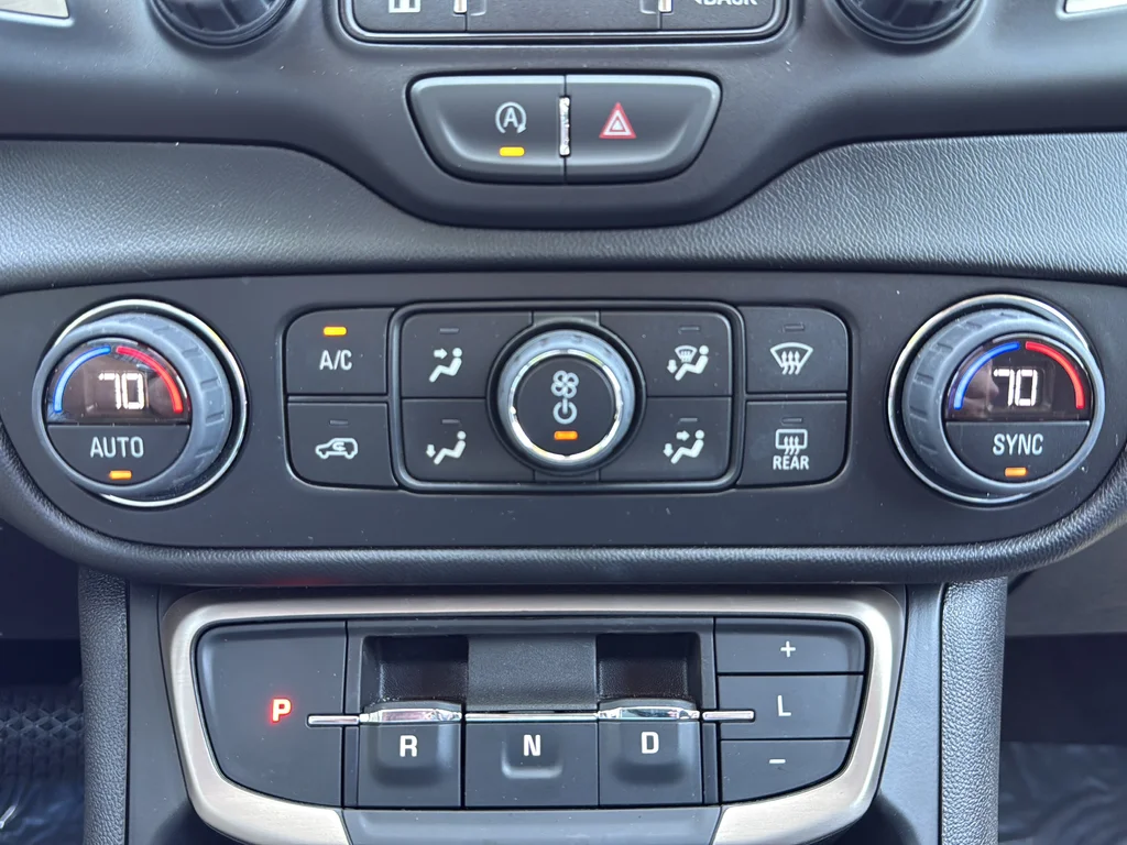 Certified Used 2023 White GMC Denali image 27