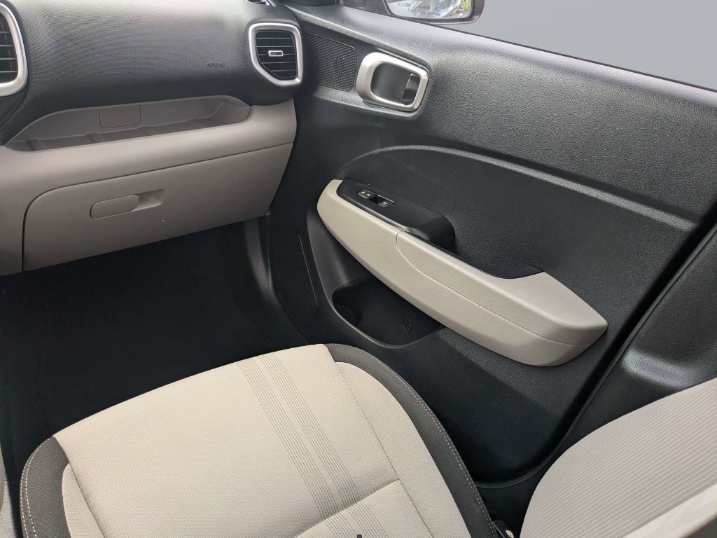Used 2023 Gray Hyundai SEL image 21