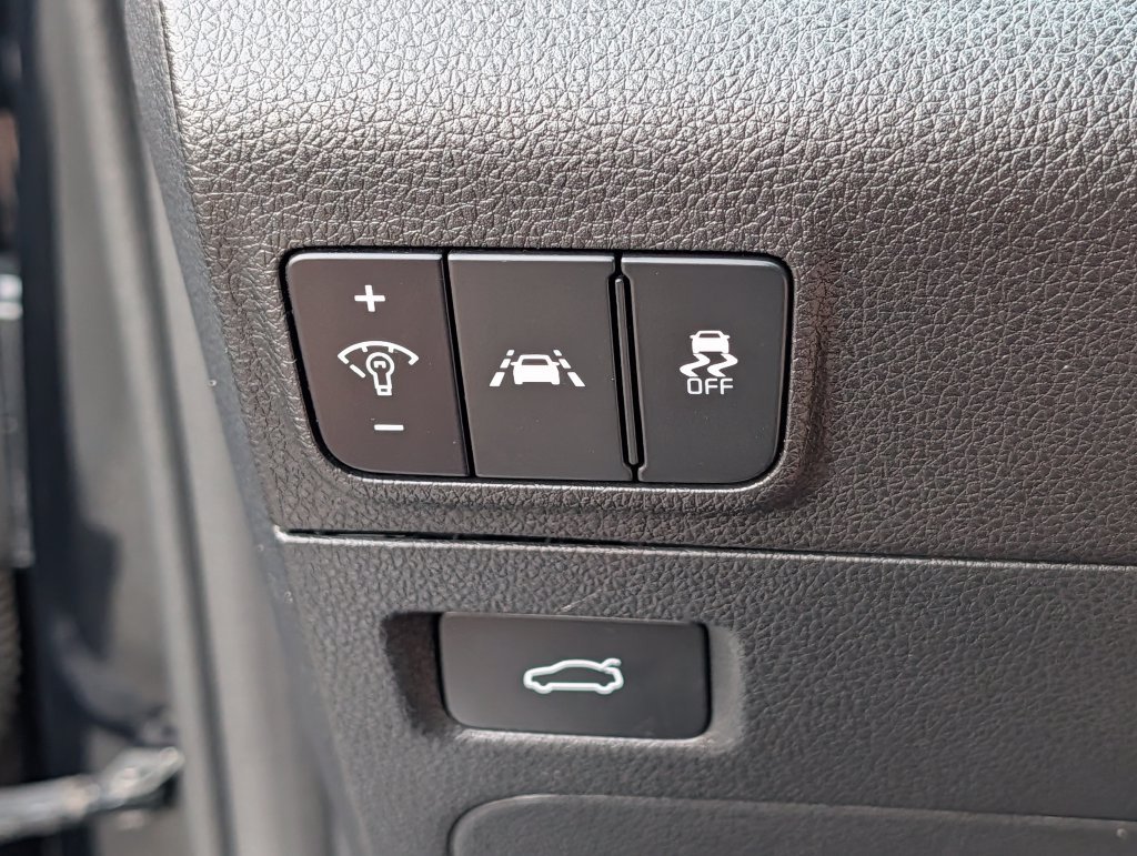 2021 Kia K5 LXS - Photo 29