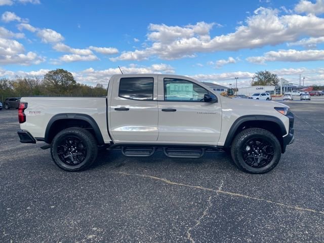 2026 Chevrolet Colorado Trail Boss photo 3