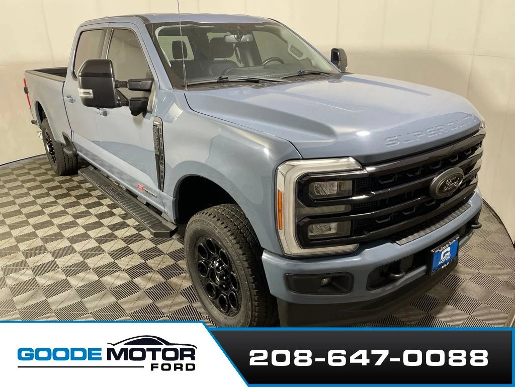 2023 Ford F-350 Lariat 4x4 Crew Cab 8' Box SRW's photo