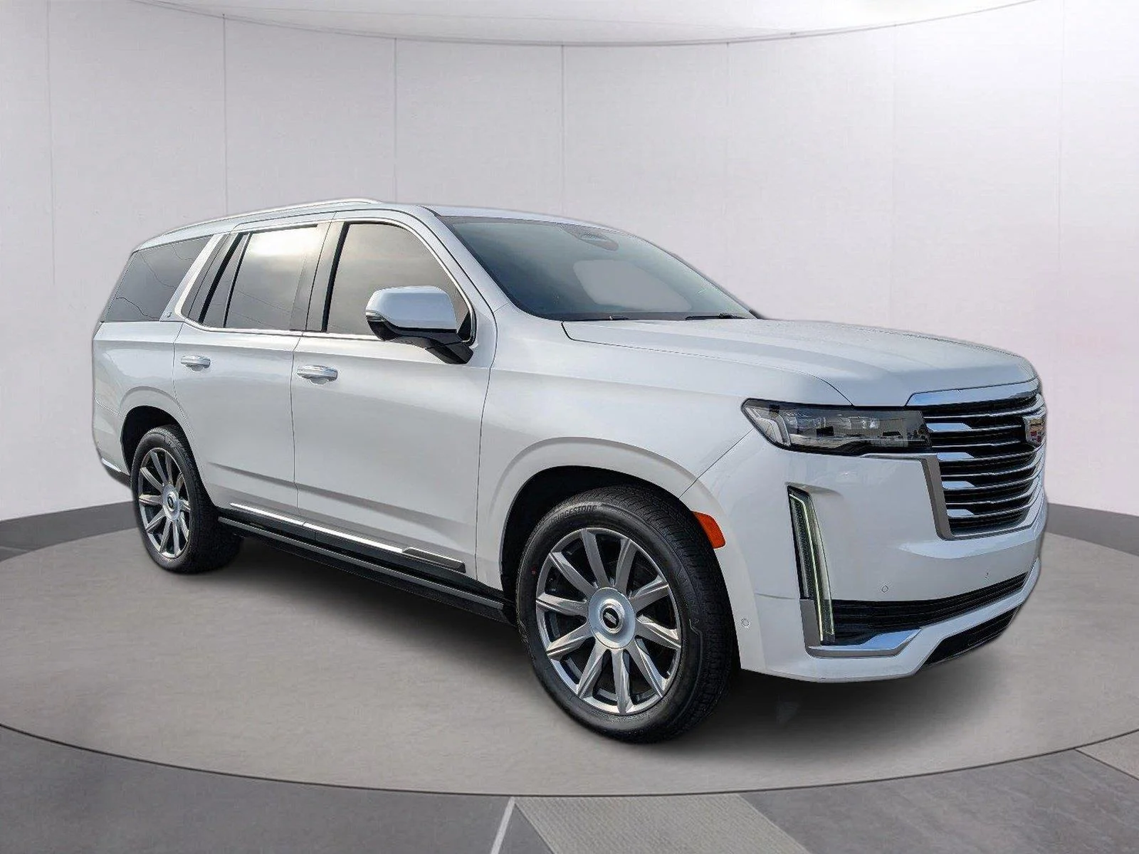 Used 2021 CRYSTAL WHITE TRICOAT Cadillac Premium Luxury Platinum image 9