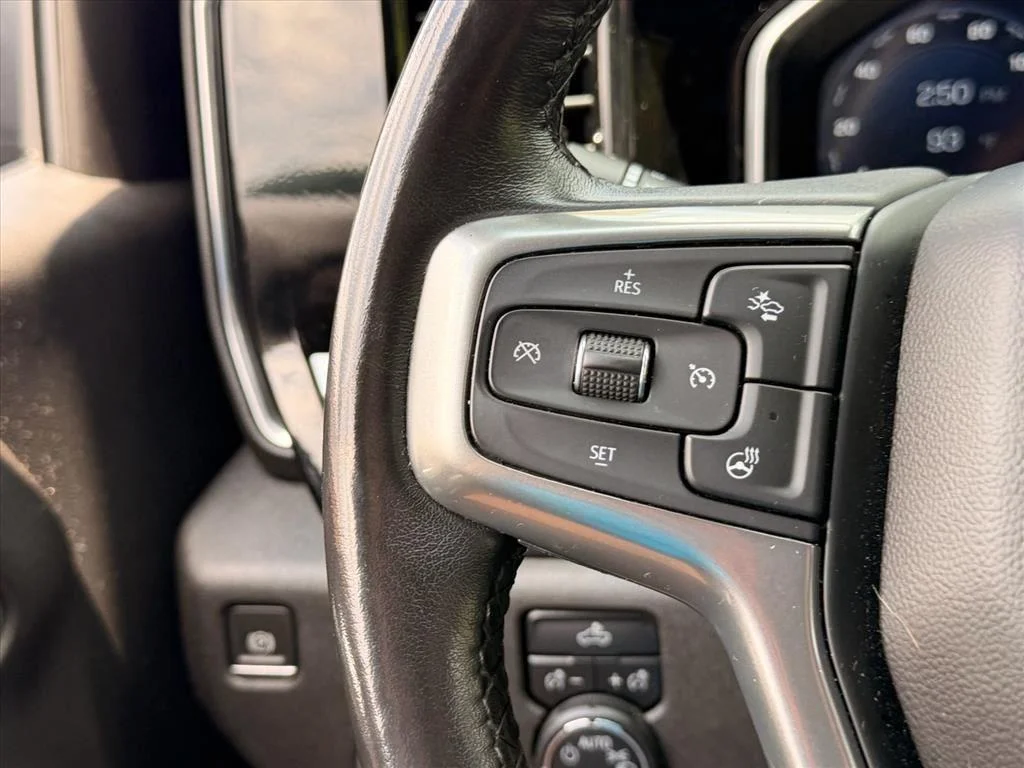 Used 2022 Black Chevrolet LT image 16