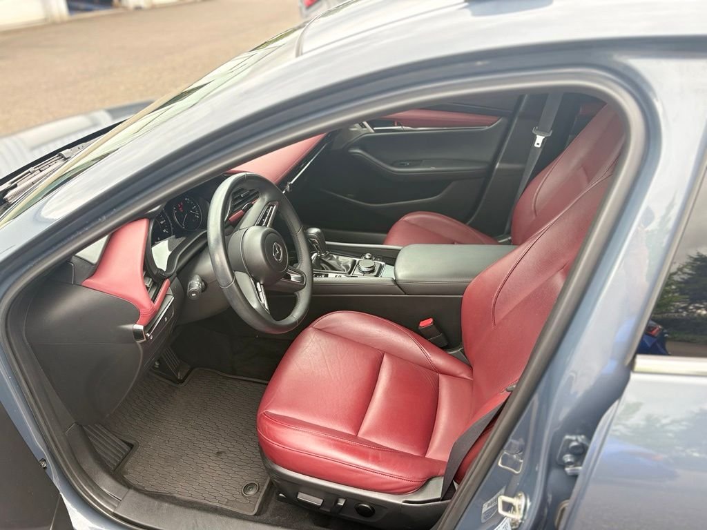 Used 2019 Gray Metallic Mazda Premium image 10