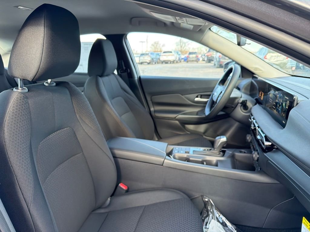 Used 2026 Gray Nissan S image 37