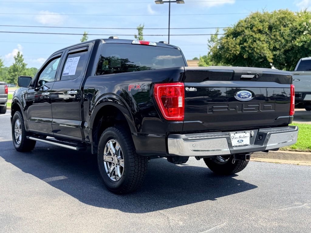 Used 2023 Black Ford XLT image 7