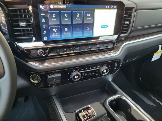 2025 Chevrolet Silverado 1500 LT - Photo 22