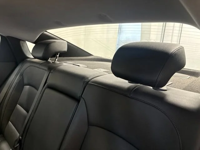 Used 2022 Silver Ice Metallic Chevrolet Premier image 33