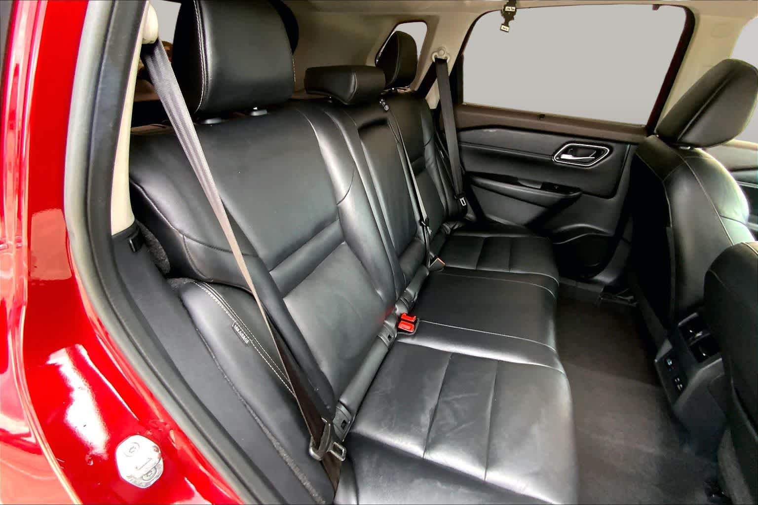 Used 2021 Scarlet Ember Tintcoat Nissan SL image 20