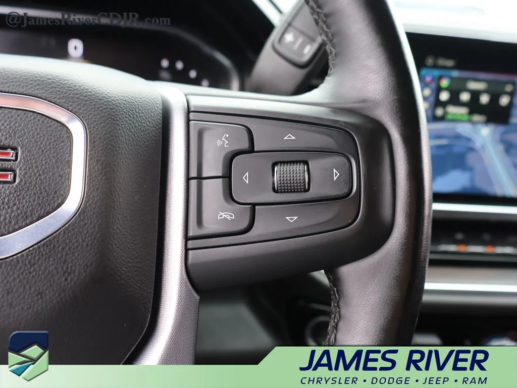 Used 2025 Silver GMC SLT image 27
