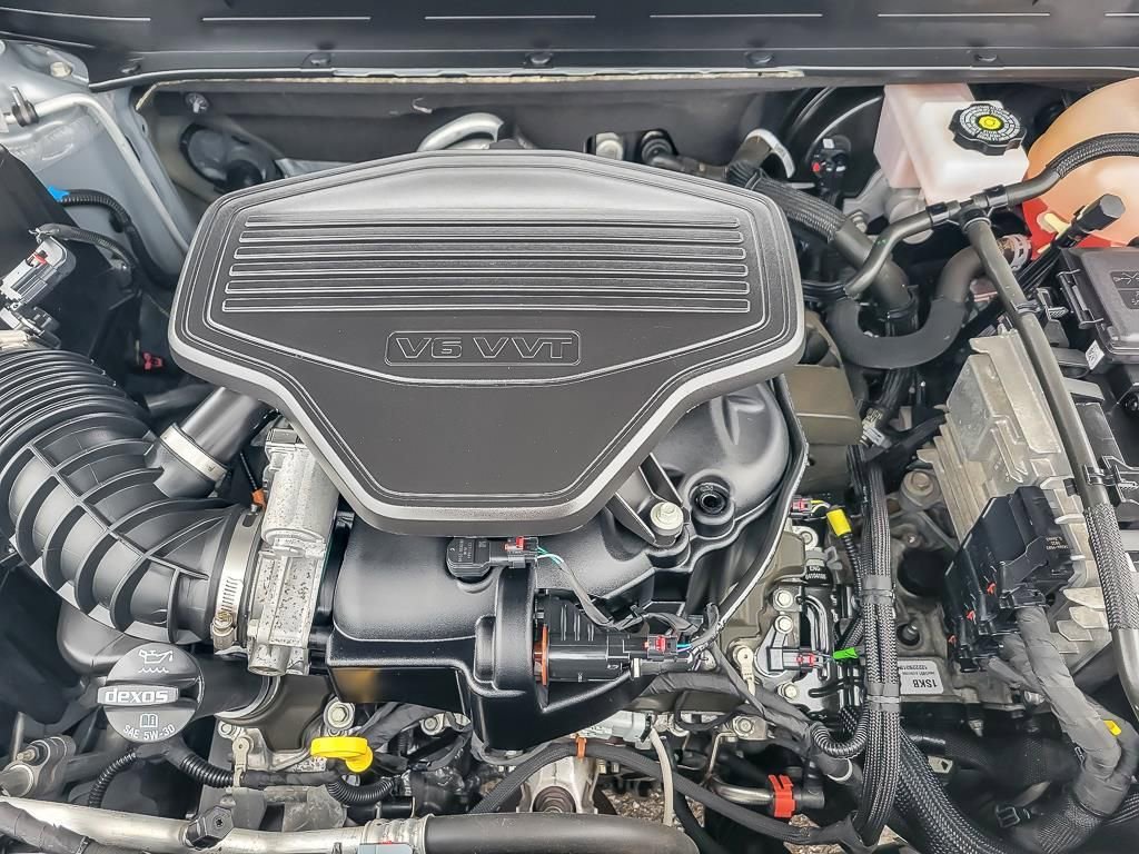 2023 GMC ACADIA - Image 25