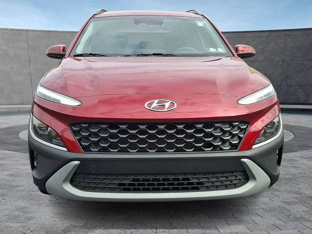 Used 2023 Red Hyundai SEL image 3