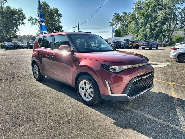 Used 2023 Orange Kia LX image 11
