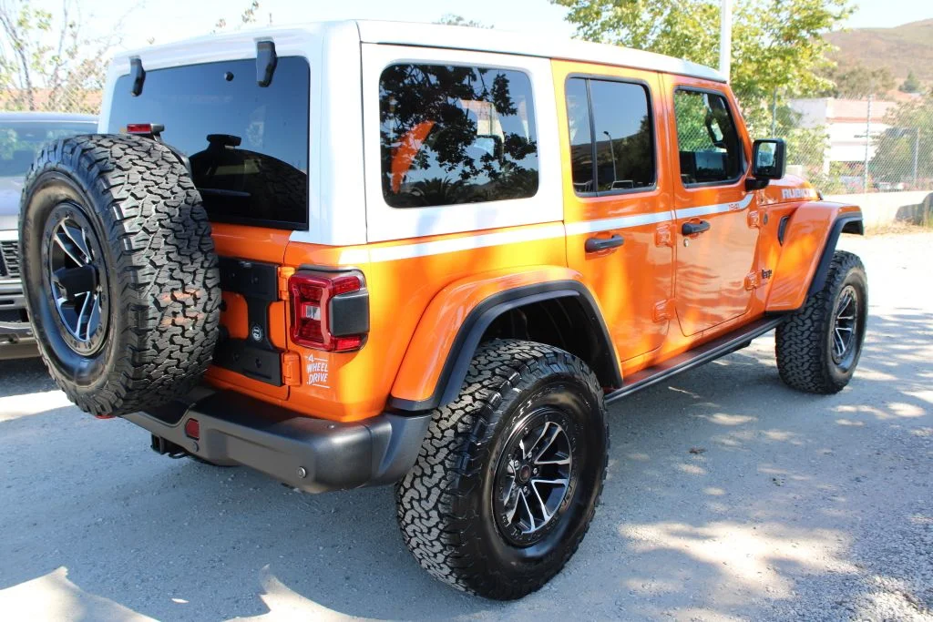 New 2026 Joose Exterior Paint Jeep Rubicon X image 4
