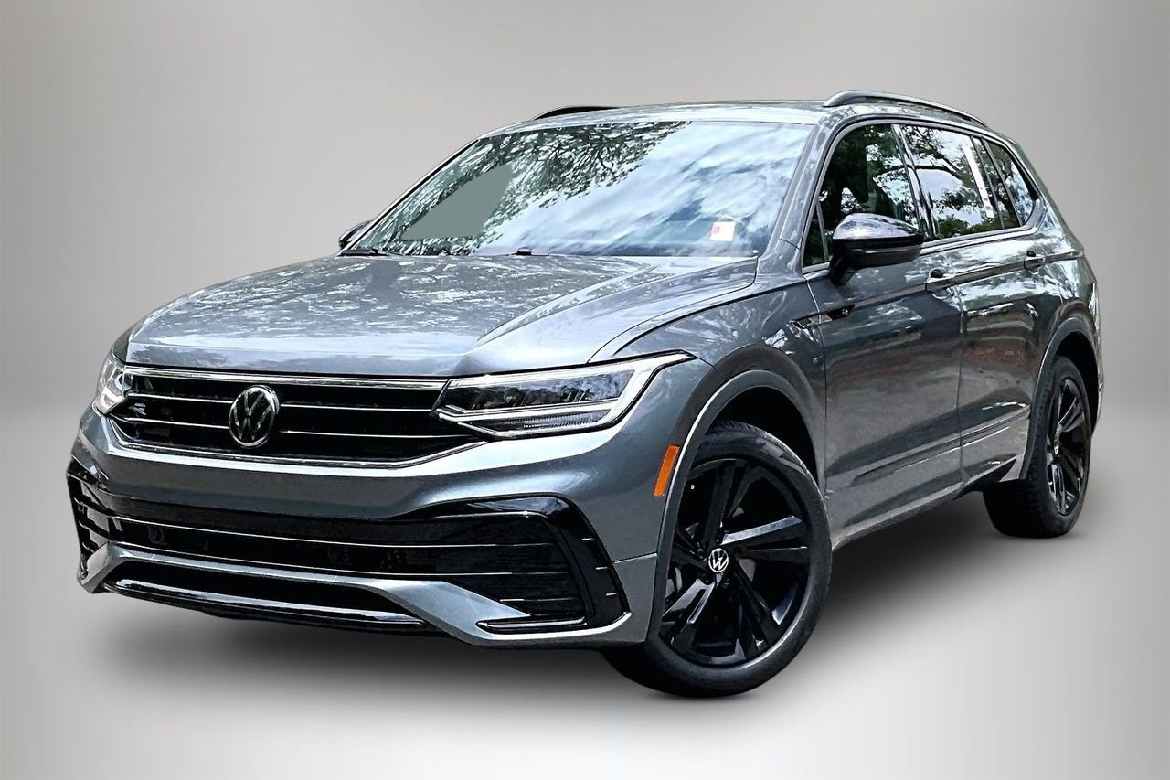 2024 Volkswagen Tiguan 2.0T SE R-Line Black's photo