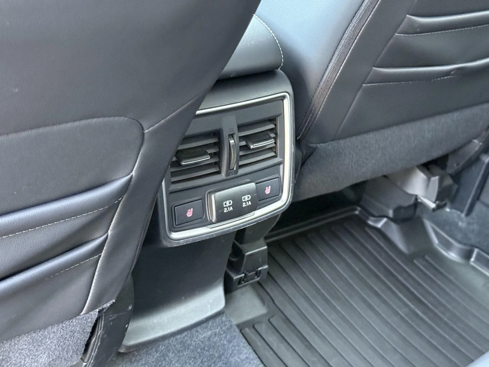 Used 2024 Autumn Green Metallic Subaru Touring image 17