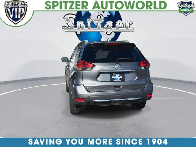 Used 2017 Gray Nissan SV image 8