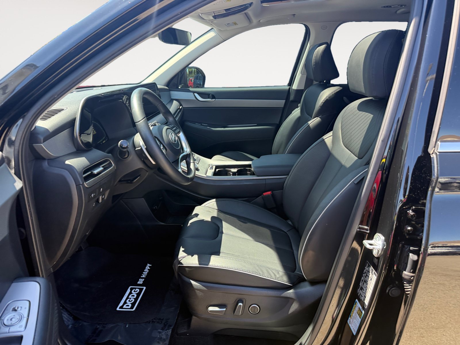 Certified Used 2023 Abyss Black Pearl Hyundai XRT image 10