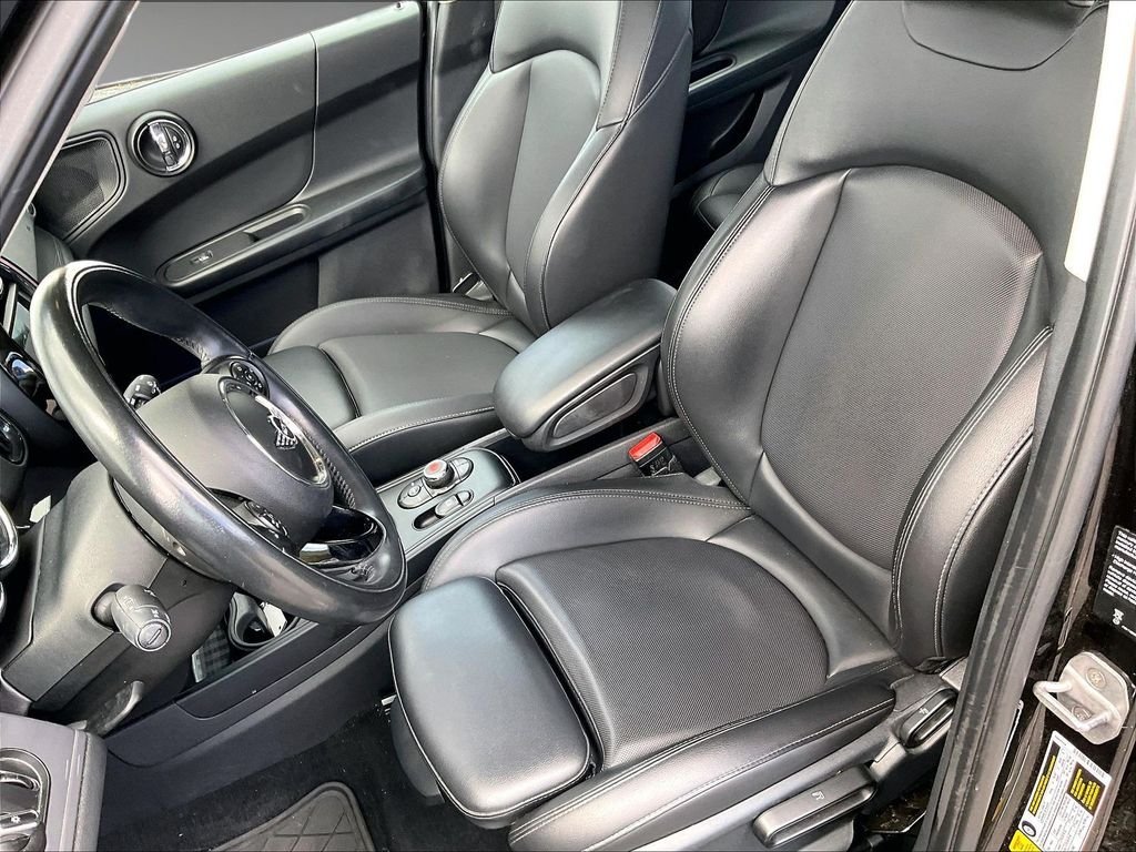 Used 2019 Midnight Black Metallic MINI  image 10