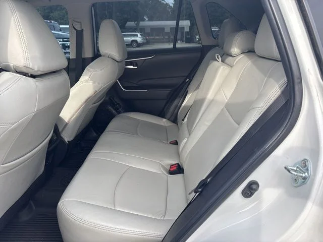 Used 2023 White Toyota XLE image 10