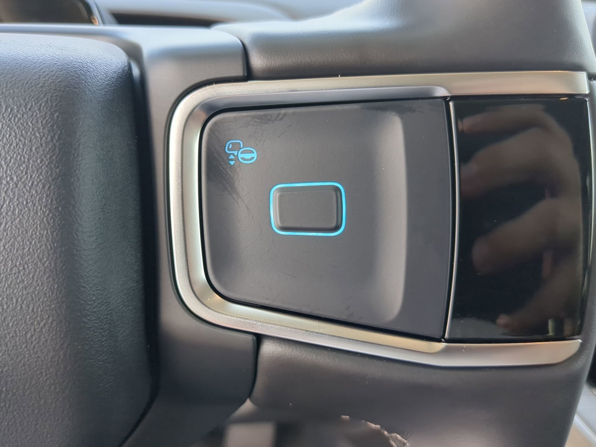 New 2026 Space Silver Metallic Ford Platinum® image 65