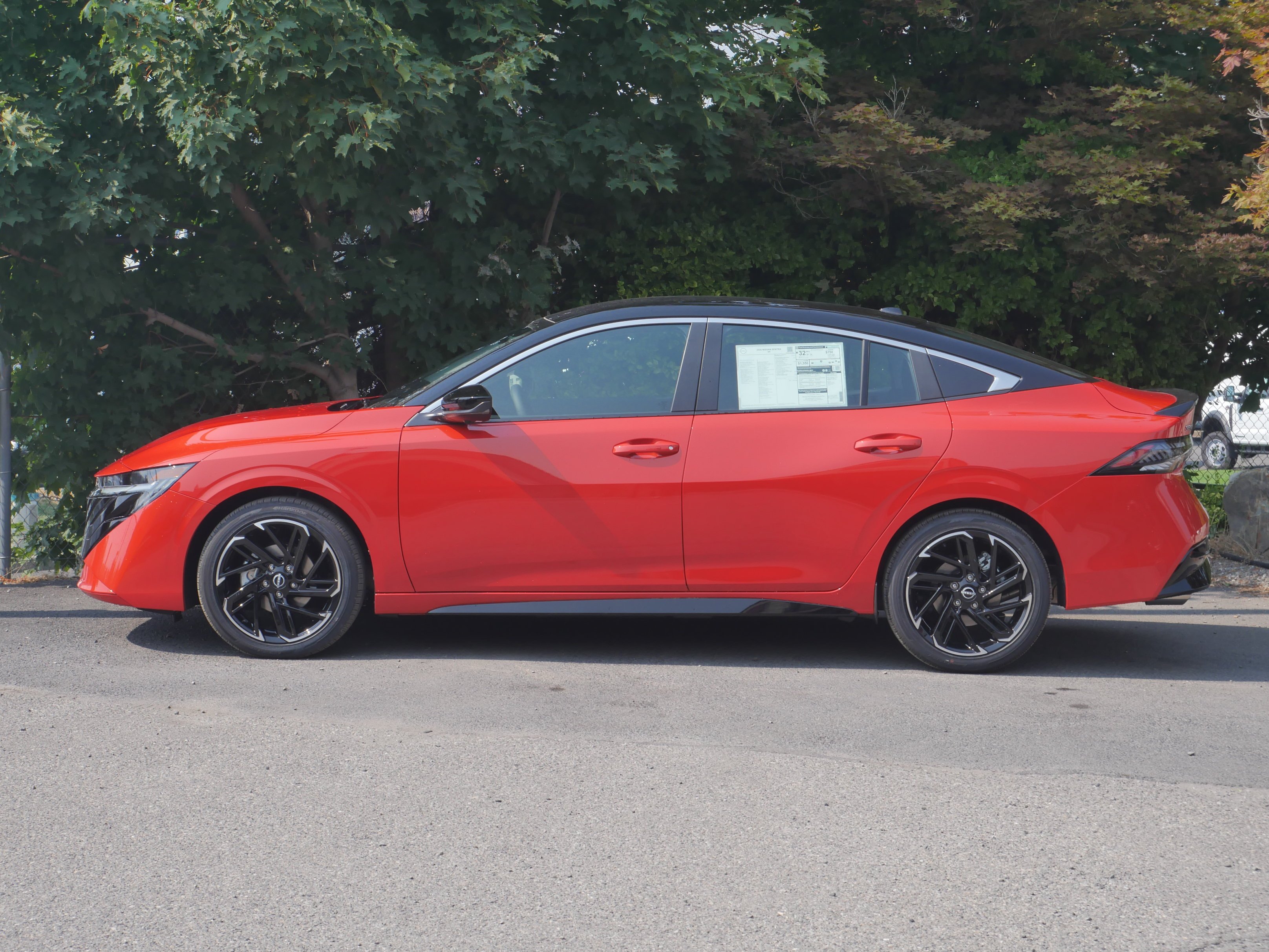 New 2026 Energetic Ember / Super Black Two-tone Nissan SR image 15