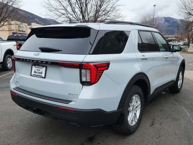 New 2026 Space White Metallic Ford Active image 3